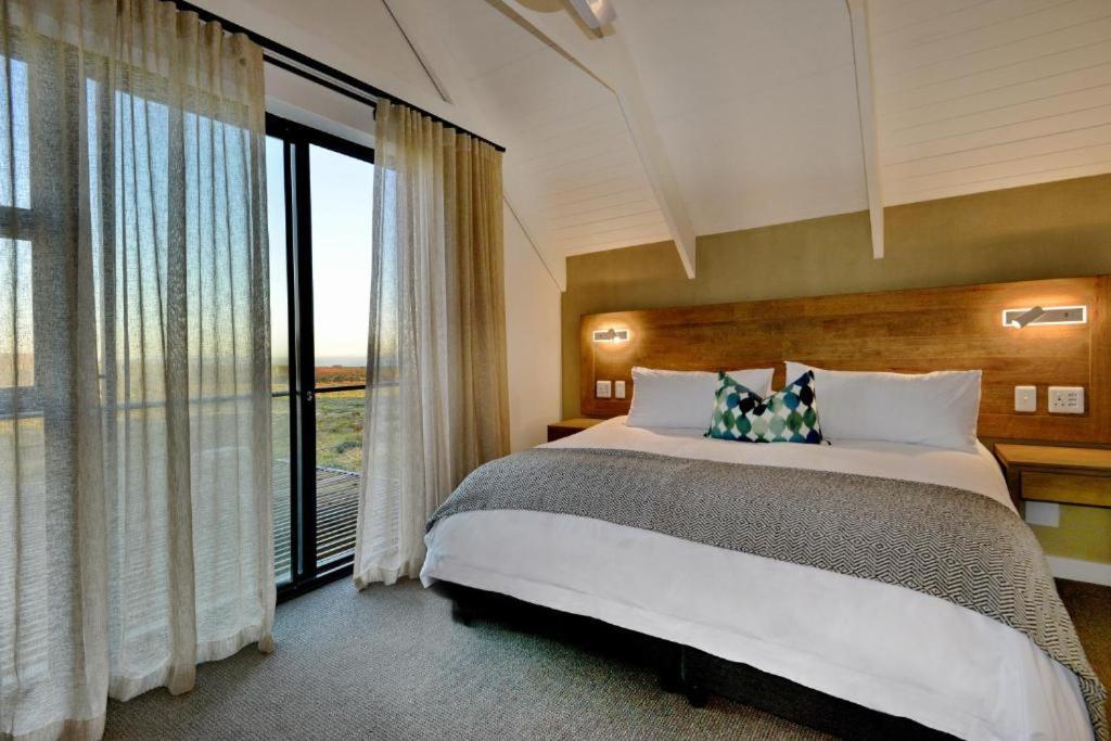 The Shark Bay Villas Langebaan Buitenkant foto