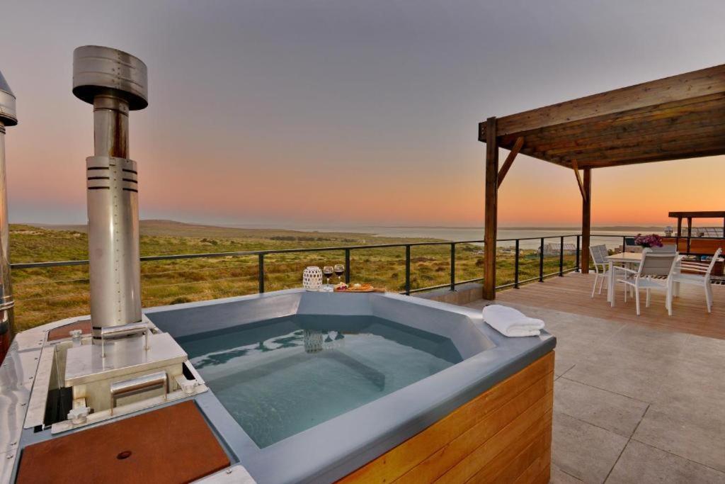 The Shark Bay Villas Langebaan Buitenkant foto