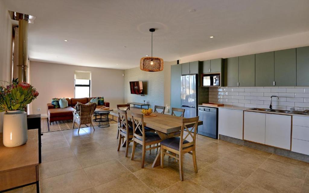 The Shark Bay Villas Langebaan Buitenkant foto