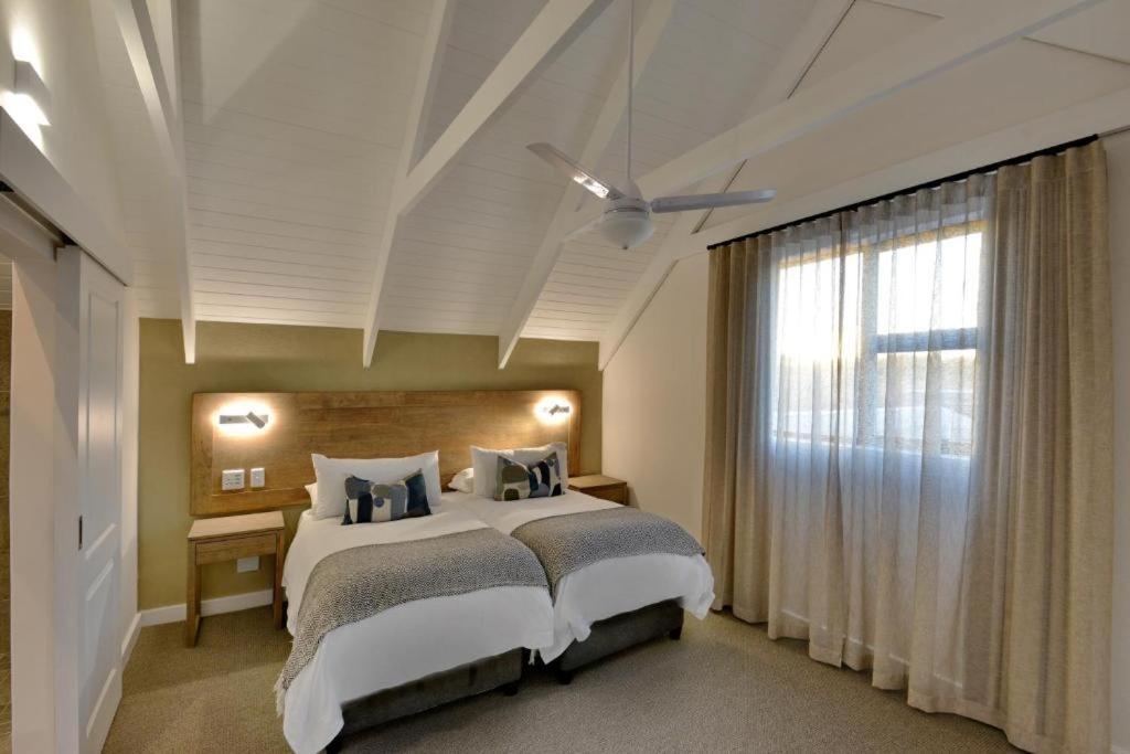 The Shark Bay Villas Langebaan Buitenkant foto