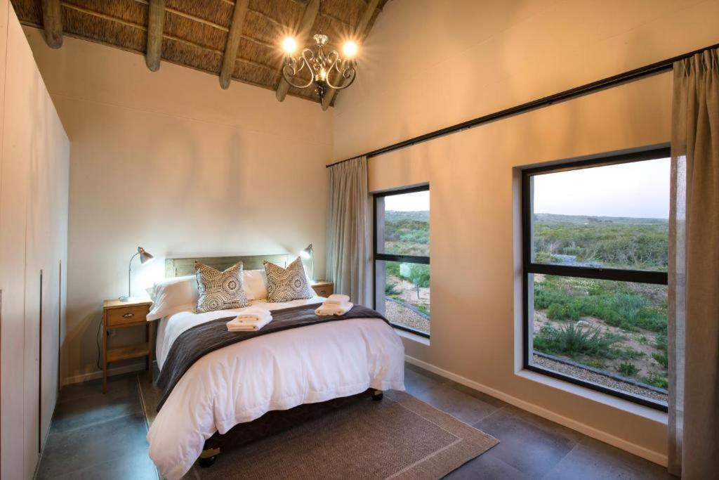 The Shark Bay Villas Langebaan Buitenkant foto